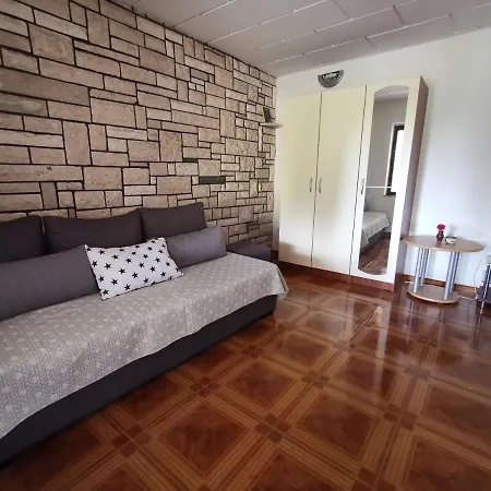 Apartmani Koin Medulin Exterior foto